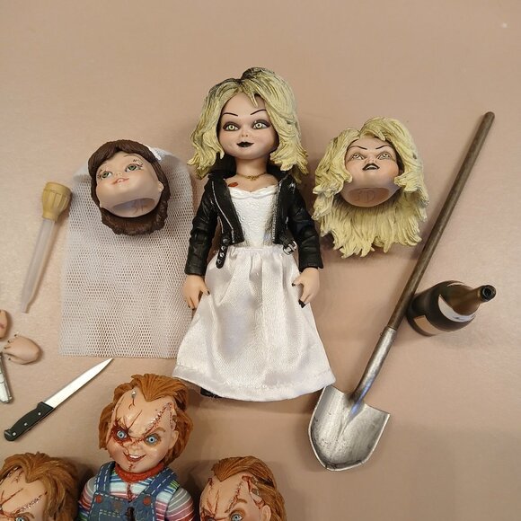 Chucky & Tiffany mini dolls with exchangeable heads & arms with accessories - Picture 8 of 9